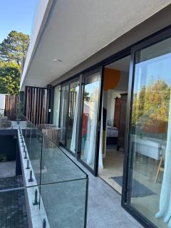 Constantia View Apartments- Luxury Self Catering - 6