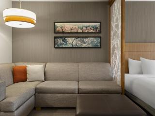 Hyatt Place West Des Moines/Jordan Creek - 1