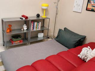 One Bedroom Unit for 3 - Salcedo Square near Trident - 2