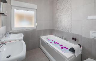 Beautiful Home In Vodnjan - 5