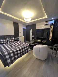 Cmeon Luxury Studio - 3