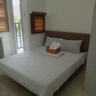 Boxed in Baguio Comfort - 0