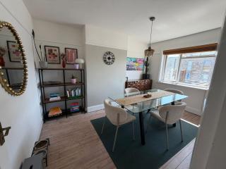 Stylish Coastal Maisonette, walk to Sandbanks - 3