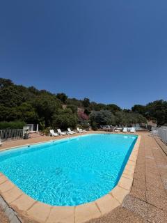 Logement A Nepita splendide vue mer avec piscine - 9