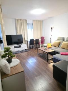 HappyNest - 0