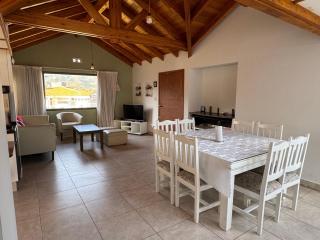 Amplia casa en La Falda - 7