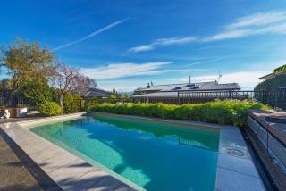 Moana Escape - Tasman Bay Views, Pool, Spa & Sauna - 9