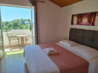 Apartments & rooms Mila - 8