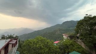 Little Hut Mussoorie Heritage 2BHK Near Mall Road - 6
