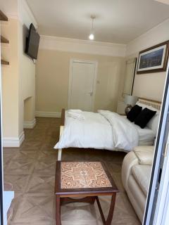 Classic Guest House - 1