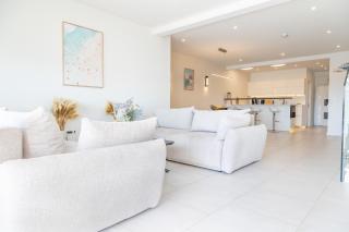 Villa Ocean View with Heated Pool - 9