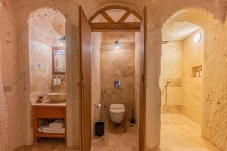 Peristyle Cave Cappadocia- Special Class - 7