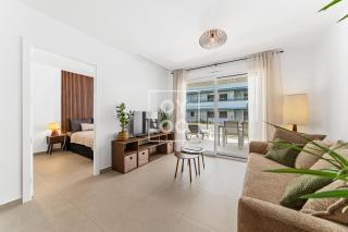 Pilar Sunplace Deluxe, groundfloor resort apt with pool and garden view, by OYOOSTAYS - 9