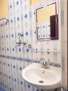 Himalune Nomad Guest House - 6