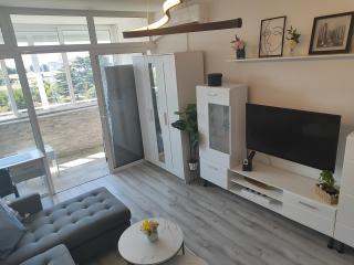 Apartment Zara with garage - 1