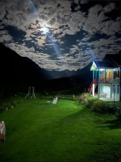 Venus guest house lalazar - 8