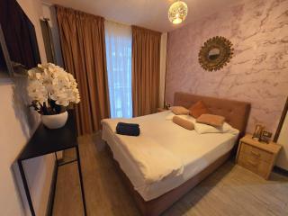 Azizi Luxury Family Apartment - Resort Piscina Plaja Centru Spa Alezzi - 5