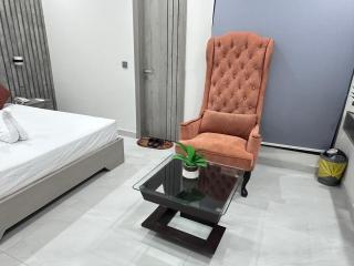 Global Inn Hotel & Apartments - 1
