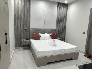 Global Inn Hotel & Apartments - 4