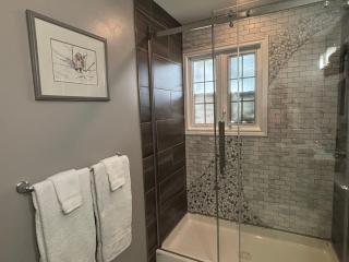 Three Pines Suites - 2