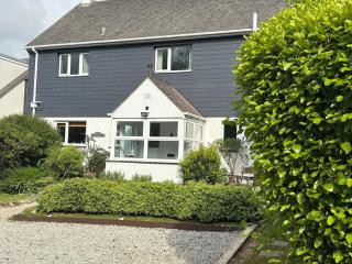 Spacious Dog Friendly Family Home close to Padstow - 0