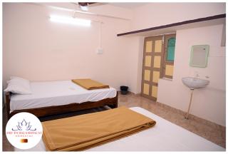 Sri Durgambigai Homestay - 0