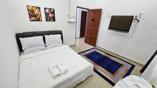 Villa Amir Amira Guest House - 4