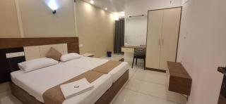 Aashi's Inn - 8