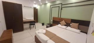 Aashi's Inn - 6