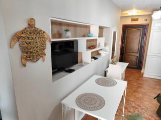 Your place in the heart of Varna and 300 meters from the beach - 4