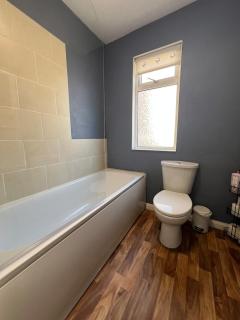 Liverpool Lily House - Stylish 4 BR - Group Stay - 6