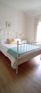 Rose Cottage - 2