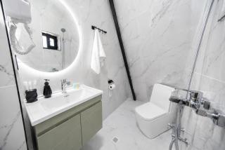 Sofi House - Luxury A-Frame with Heated Pool - 8