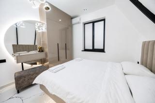 Sofi House - Luxury A-Frame with Heated Pool - 7