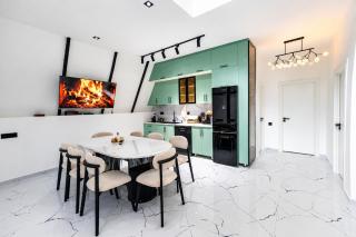 Sofi House - Luxury A-Frame with Heated Pool - 4