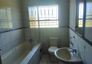 Comfortable 2BR Stay Near Maseru Private Hospital - 7