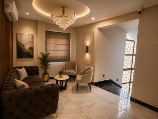 Qotel Comfort Oasis Rajouri Garden - Newly Built 2026 - 8