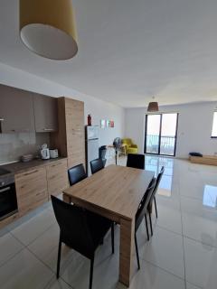 Sea View Apartment in Sea Breeze Court - 8