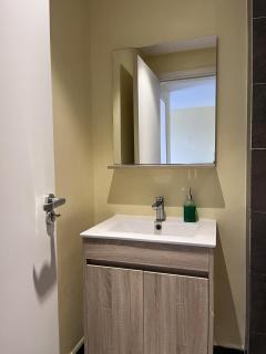 Lovely Lavington 1 Bedroom - 8