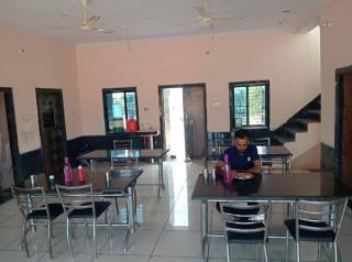 Five Star Hotel & Restaurant - 7