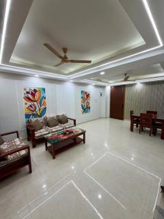 Petal & Peak Stays - 1