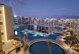 شاليه فى منتجع زهرة الساحل الشمالى مجهز بالكامل مع سطح خاص Spacious Chalet with private Rooftop in Zahra North Coast - Alamein - Sidi Abdelrahman - 9