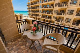 Private Beach Quiet Resort Seaside Escape - 0