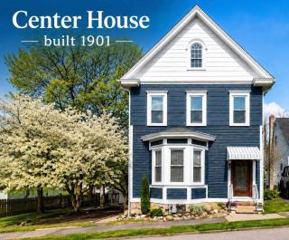 Center House 1901 - Walk to Broadway - Parking - 0