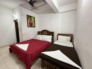 Roys Rooms - 4