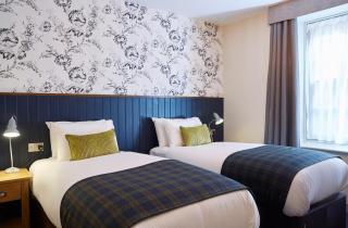 Swan Hotel by Greene King Inns - Alton - 0