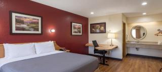 Cranberry Park Hotel - 2