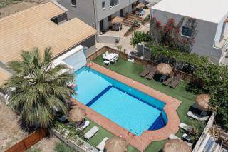 Nikolas Apartments - 8