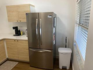 The Peacock Pad Retro-Vibe, Newly Renovated, 2 Bd-1Ba Duplex, Near Downtown Orlando, Hourglass-Sodo - 2
