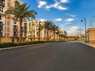 Modern Comfort Apartment in Arabesque Compound - 1